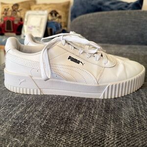 Women’s Puma Classic White Platform Sneakers Size 8.5